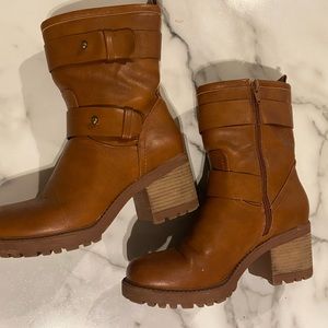 Brown leather chunky boots